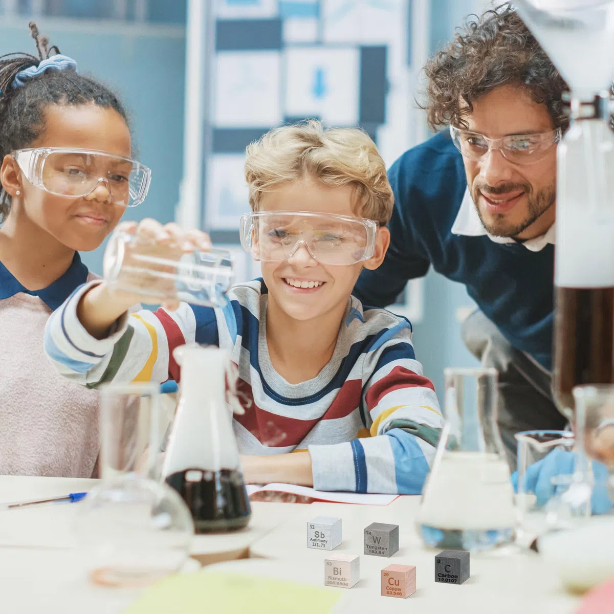 QUARKZMAN 2 Stück Kupferwürfel 0.39 Zoll Hochdichte Metall Elementwürfel Metall Dichtewürfel Für Chemische Elementsammlung Wissenschaftliche Bildung Experiment Anwendung Kupfer