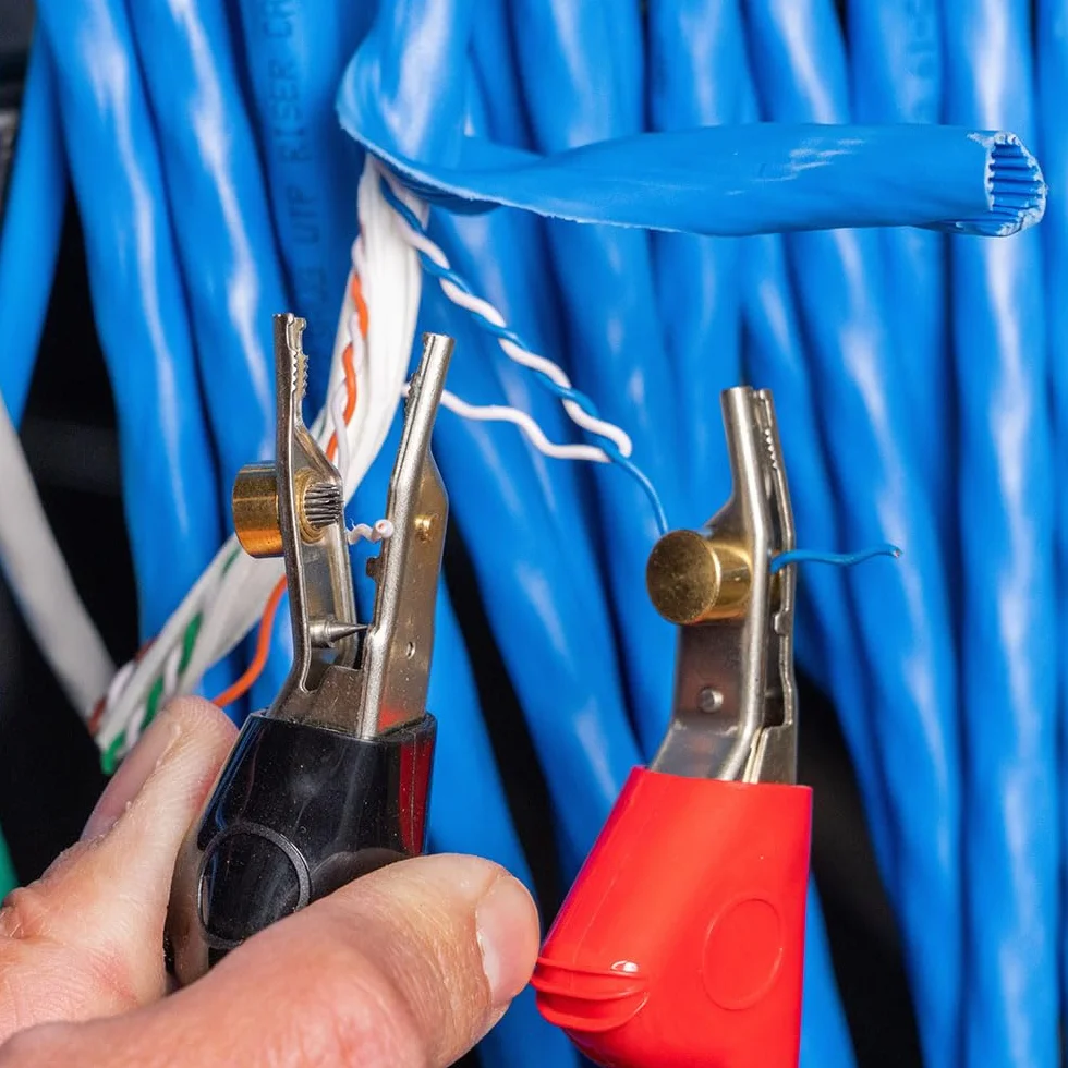 Klein Tools VDV500-920 | Digitales Ton- und Suchgerät Set | Leitungssucher für Netzwerk-, Koax- und Telefonkabel | Signalverfolgung mit Sonde | Profi Kabeltester