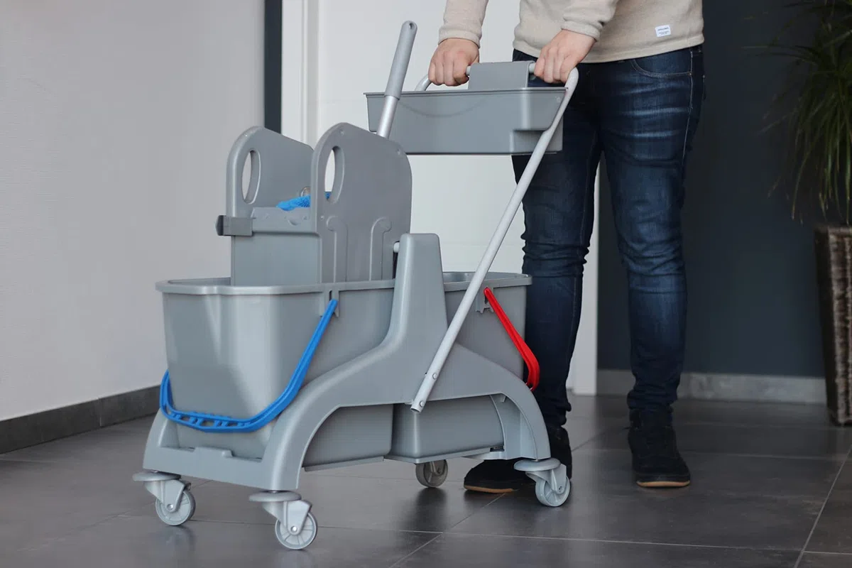 BELLANET Wischwagen, robuster Profi Hygiene- & Reinigungswagen mit Presse und 2 x 18 Liter Eimern - aus 50% Recycling-Material